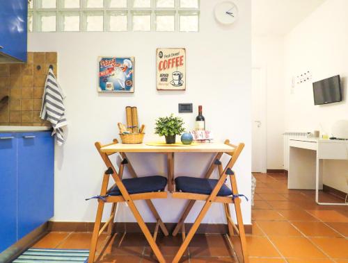 Casa Sofia - beauty apartment close Vatican Museum - Tap to explore photos