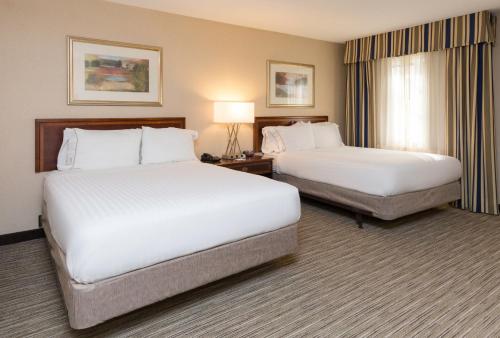 Holiday Inn Express Des Moines-At Drake University an IHG Hotel - image 4