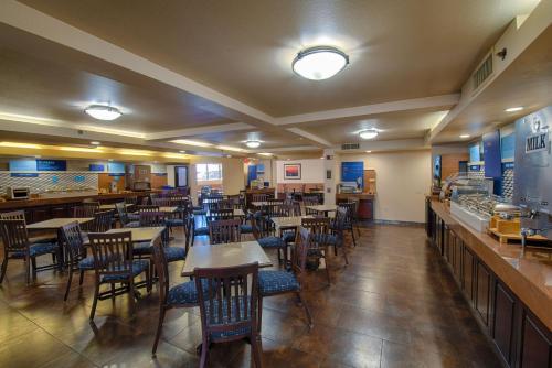 Holiday Inn Express Grand Canyon an IHG Hotel - image 3