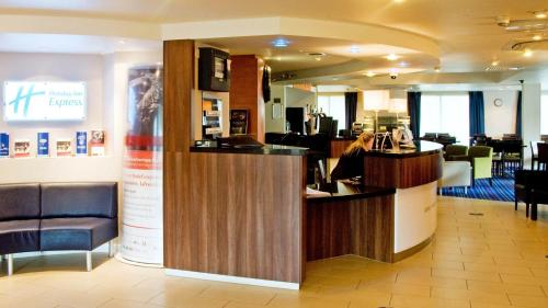 Holiday Inn Express Greenock an IHG Hotel - main image