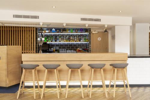 Holiday Inn Express Edinburgh City Centre an IHG Hotel - image 8