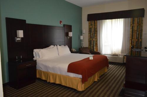 Holiday Inn Express Hotel & Suites West Point-Fort Montgomery, an IHG Hotel