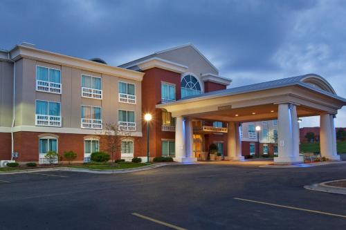 Holiday Inn Express Hotel & Suites Grand Rapids-North, an IHG Hotel