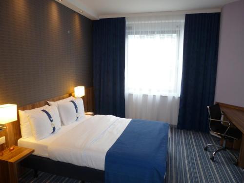 Holiday Inn Express Essen City Centre Essen Laterooms Com