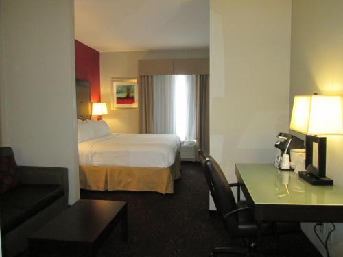 Holiday Inn Express Hotels Cloverdale (Greencastle) By IHG