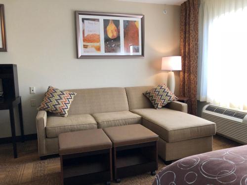 Staybridge Suites Grand Rapids-Kentwood an IHG Hotel - image 9