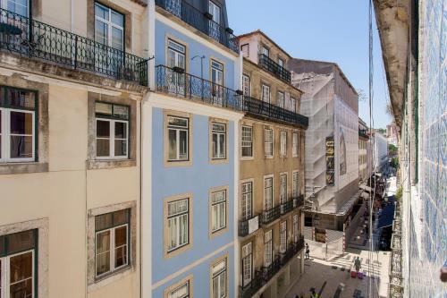 Downtown Correeiros Apartments 3