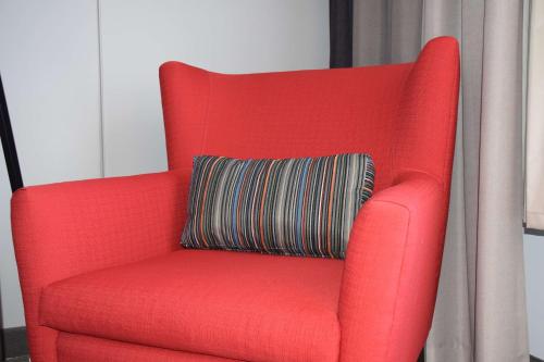 Country Inn & Suites by Radisson Bloomington at Mall of America MN - image 3