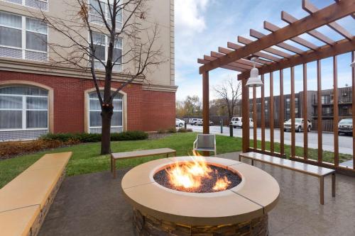 Country Inn & Suites by Radisson Bloomington at Mall of America MN - image 8