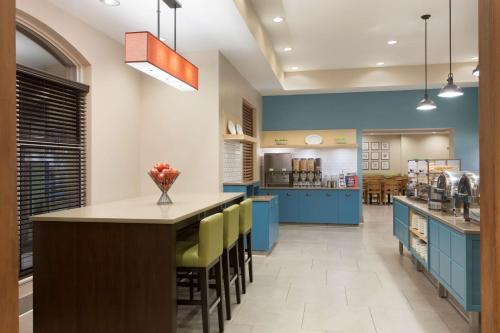 Country Inn & Suites by Radisson, Bloomington at Mall of America, MN