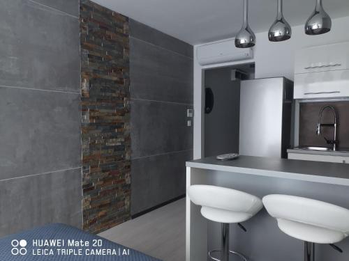 Csanád Apartman - image 3