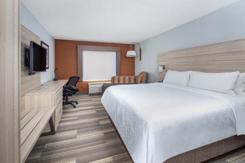 Holiday Inn Express Ontario, an IHG Hotel