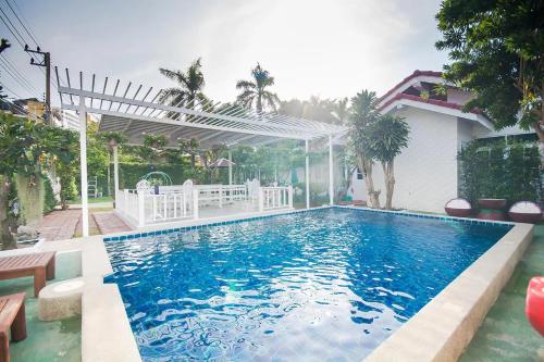 Pattaya City Villa Free Electricity 7Bdr 6Bth Pattaya City Villa Free Electricity 7Bdr 6Bth