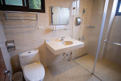 Double Room with Mountain View image 3