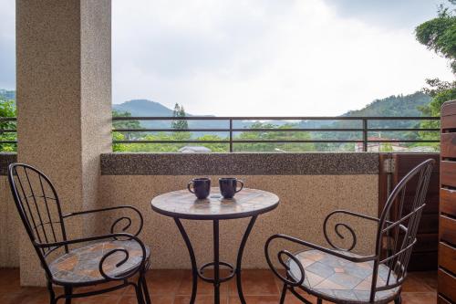 Quadruple Room with Mountain View room in Herbal Life House B&B