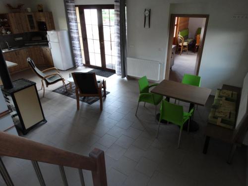 Ubytovani u kostela, SEDLO 12os in Lásenice