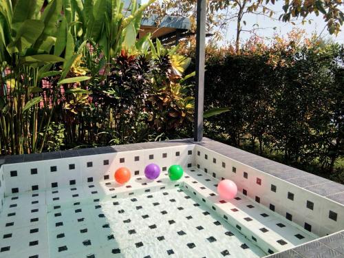 Ban Bang Home Resort in Chao Samran Beach