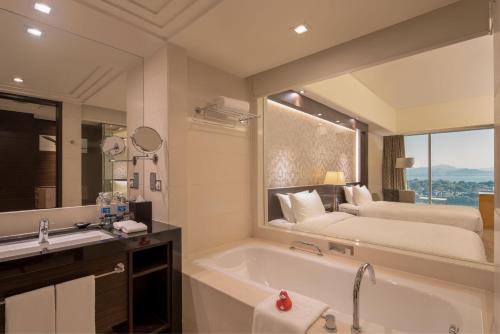 2 double beds