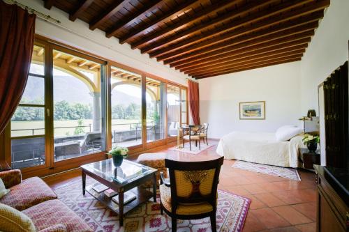 Retreat Loggia Suite