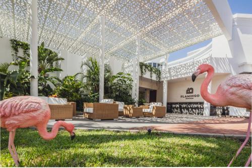 Flamingo Beach Mate - image 11