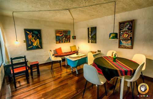 Restaurant, CasArte Takubamba B&B in Sucre