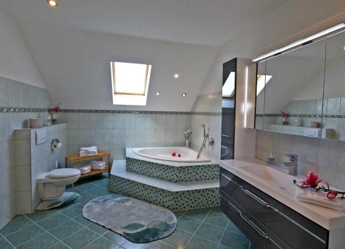 Two-Bedroom Apartment with Balcony image 10