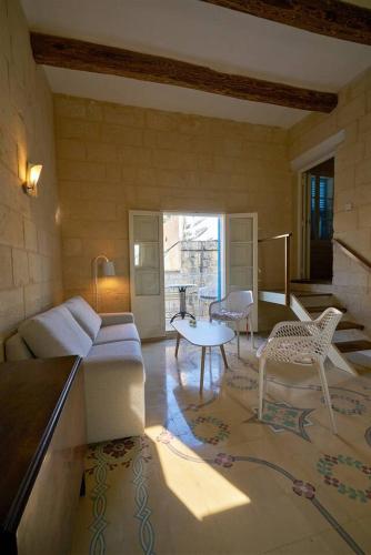 Magic in the Heart of Old Gozo (Penthouse), Victoria (photo 3)