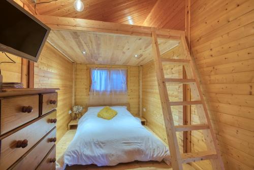 Luxury Log Cabin, , Nottinghamshire