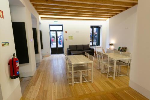 Change The World Hostels - Coimbra - Almedina 3