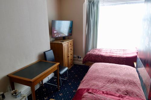 Abinger Guest House - image 2