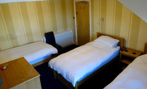 Abinger Guest House - image 4