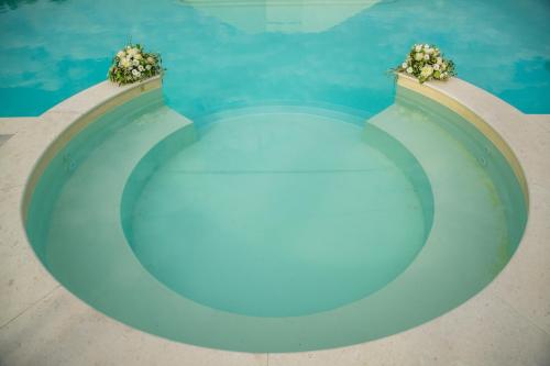 Swimming pool, Moresco Agriturismo in Moresco