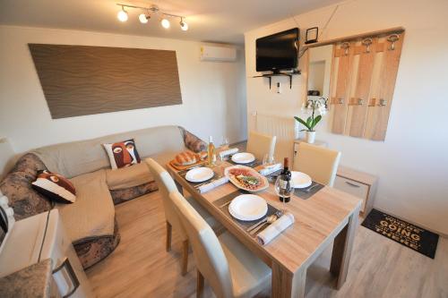 Seadmed, Relax and Rustic Apartments with Terrace - Standard One Bedroom Apartment with Terrace in Pisece