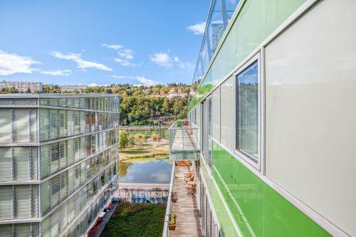 Lyon Confluence - Superbe pied à terre avec parking privé en option