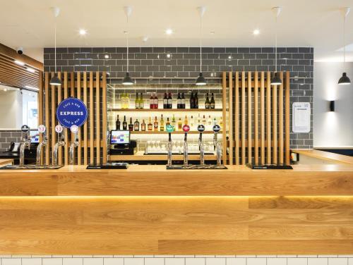 Holiday Inn Express Dublin City Centre an IHG Hotel - image 2