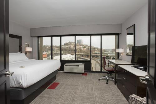 Holiday Inn Hotel & Suites Cincinnati Downtown, an IHG Hotel