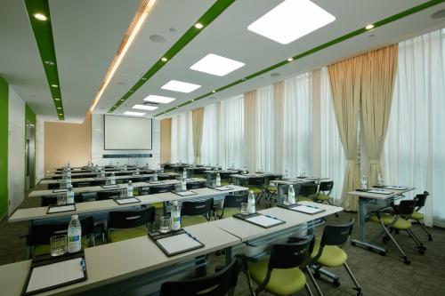 홀리데이 인 익스프레스 러산 시티 스퀘어 바이 IHG - 회의실/연회장