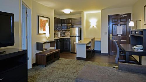 Staybridge Suites - Cincinnati North an IHG Hotel - image 3