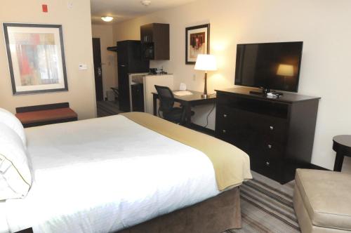 Holiday Inn Express & Suites Cambridge