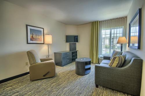 Candlewood Suites Columbus - Grove City