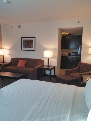 Holiday Inn Express & Suites Golden, an IHG Hotel