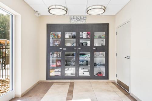 Candlewood Suites Atlanta West I-20 an IHG Hotel - image 8