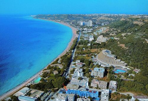 Caravel Hotel Apartments - image 12