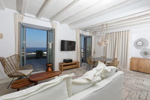  Villa Iakinthos @ Mykonian KazArte Luxury Villa in Mykonos Stadt