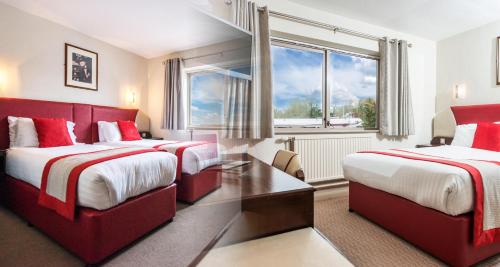 نزل بيرتري واترسايد (Peartree Lodge Waterside) in ميلتون كينز
