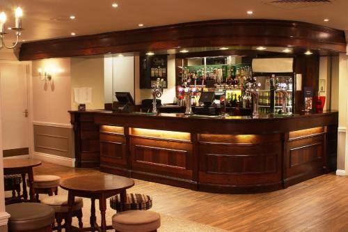 Consort Hotel - image 9