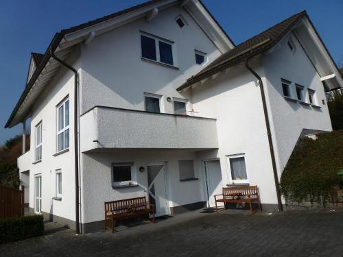 Ferienwohnung Erpel - Apartment - Olpe