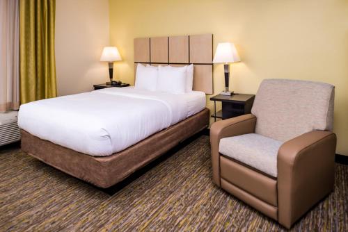 Candlewood Suites Carlsbad South - image 3