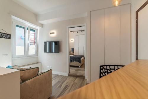 Appia New Cozy Apartment - image 4