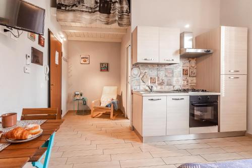 Tesis özellikleri, La Casa Rosa in Terni
